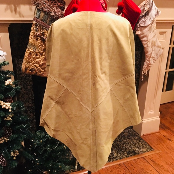 Bernardo Poncho/Cap - Picture 2 of 2